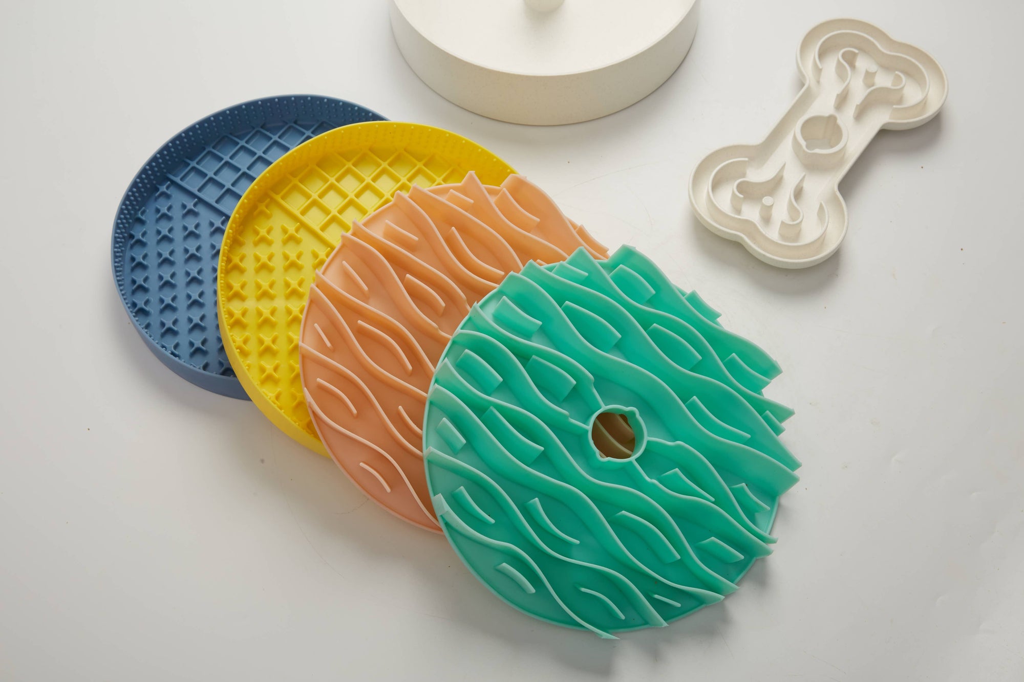 Pet Future llc - Puzzle Feeder - Slower than a Slow Feeder Dog Bowl Dog Slow