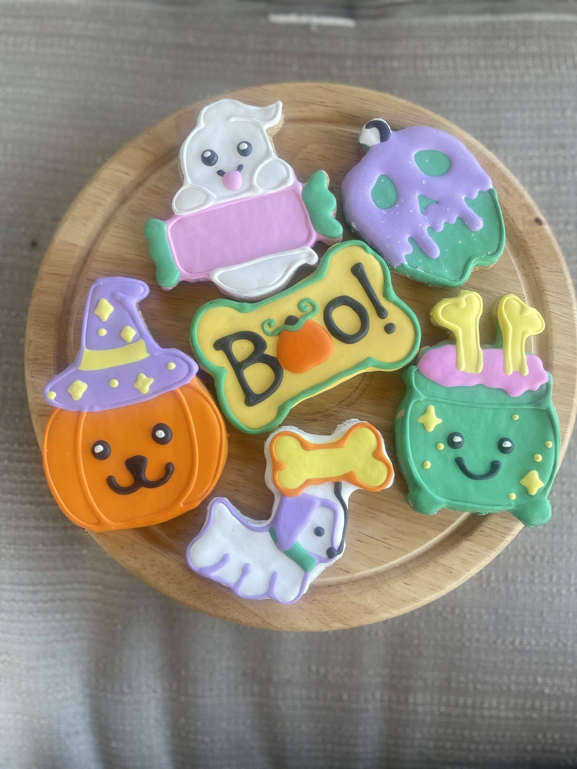 Lucky Biscuit Pet Bakery - Halloween Ghost Customizable : Ghost Customizable