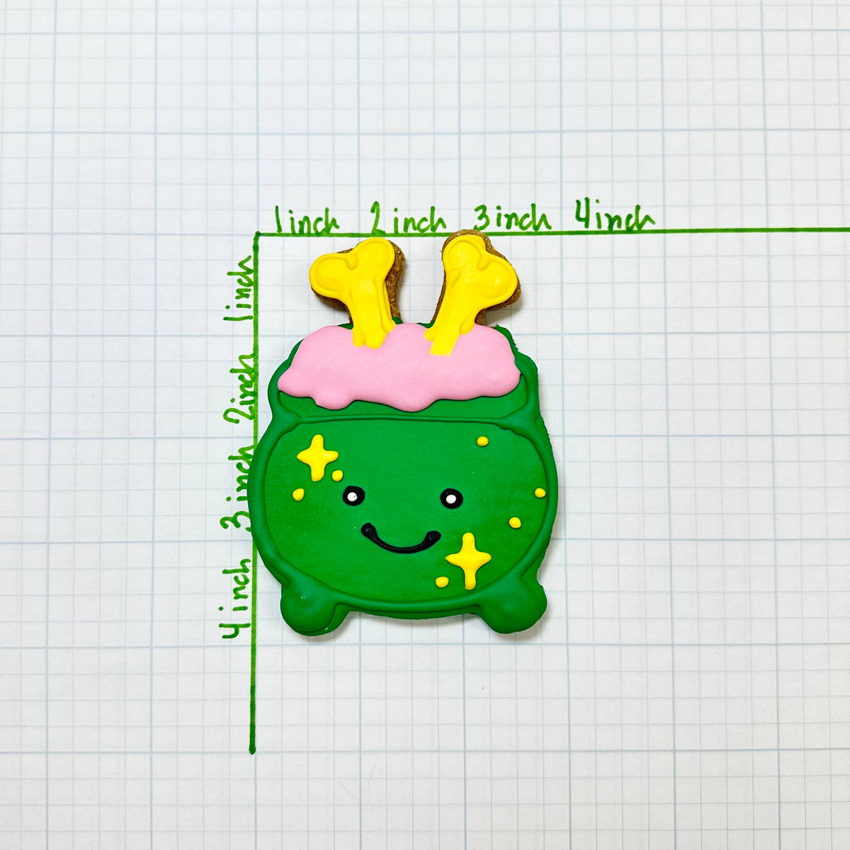 Lucky Biscuit Pet Bakery - Halloween Cauldron : Cauldron