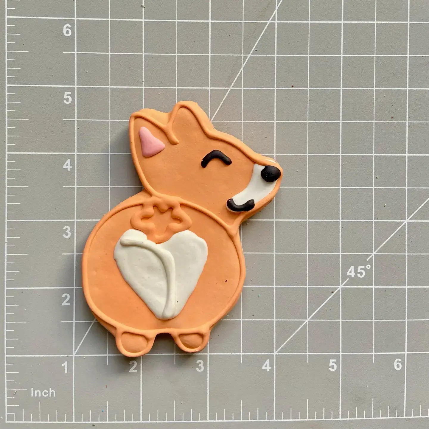 Lucky Biscuit Pet Bakery - Corgi Butt: Corgi Butt