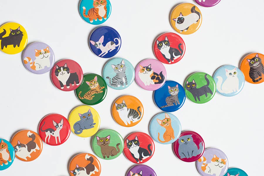 Lili Chin Art - 30 Cat Buttons: Assorted