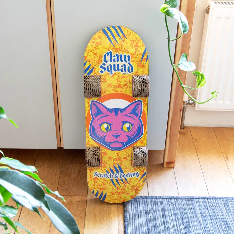 SUCK UK Ltd - USA - Cat Toy Scratch Skateboard - Cool carboard cat scratcher