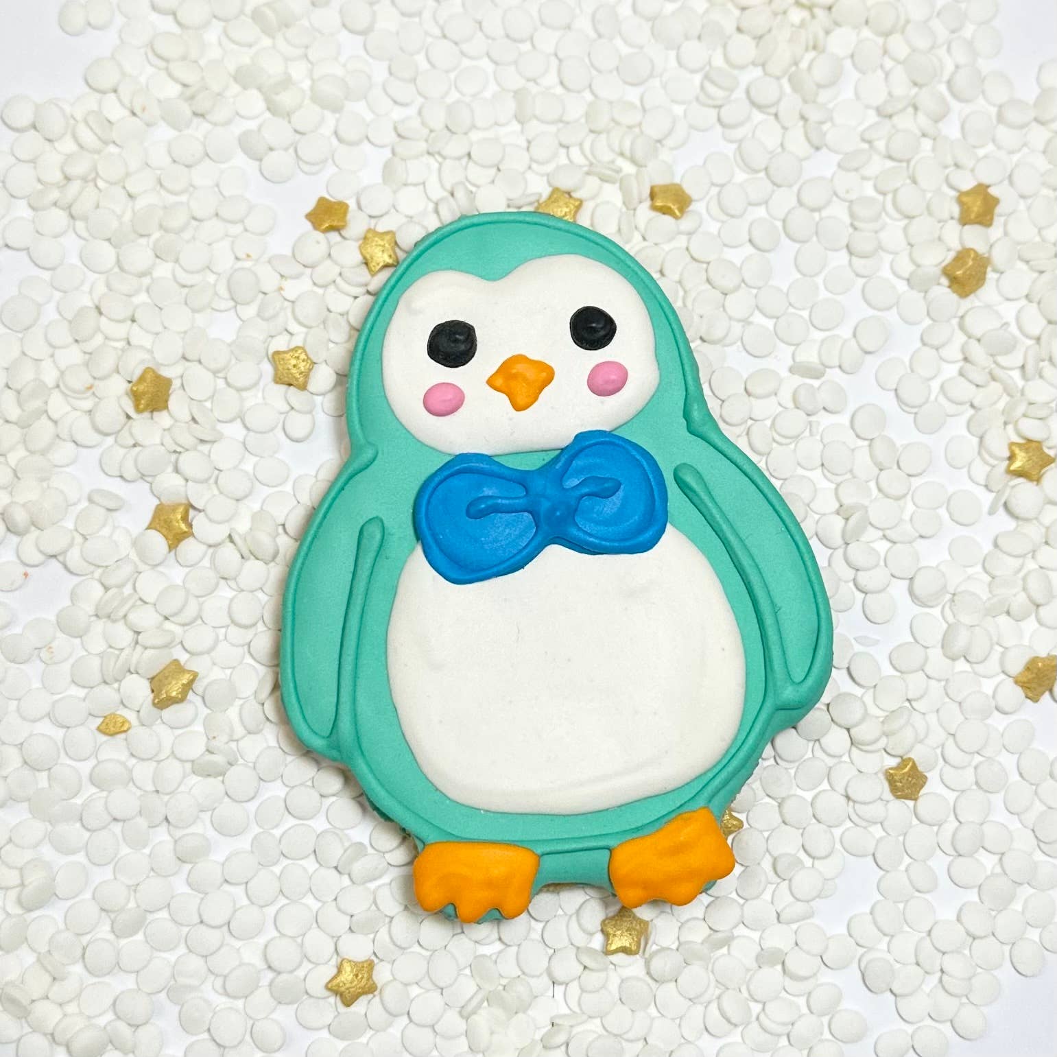 Lucky Biscuit Pet Bakery - Arctic Tails Cookie Collection: Arctic Penguin