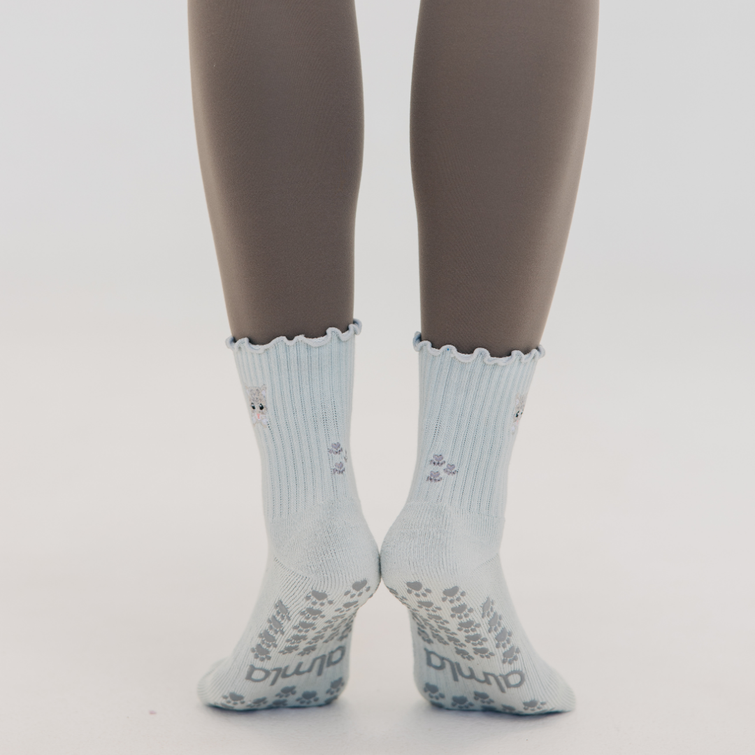 Almla Active - Cat Embroidered Pilates Grip Socks Gray Paw Grips