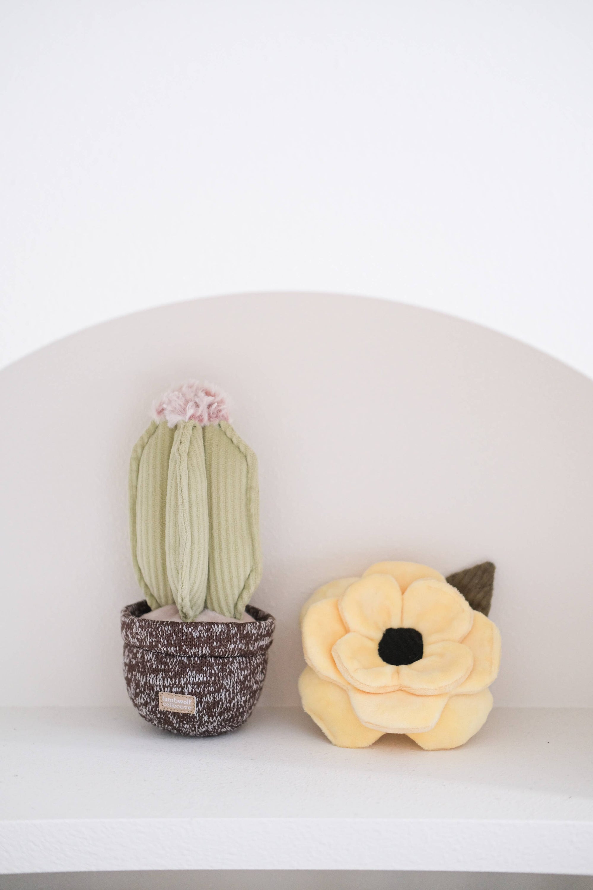 Lambwolf Collective - Poppy: Small