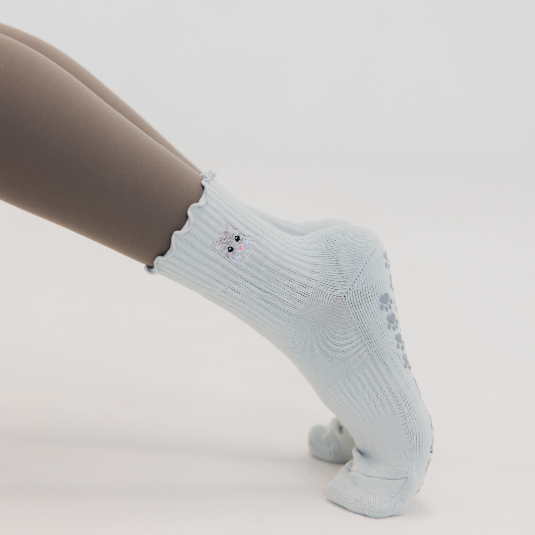 Almla Active - Cat Embroidered Pilates Grip Socks Gray Paw Grips