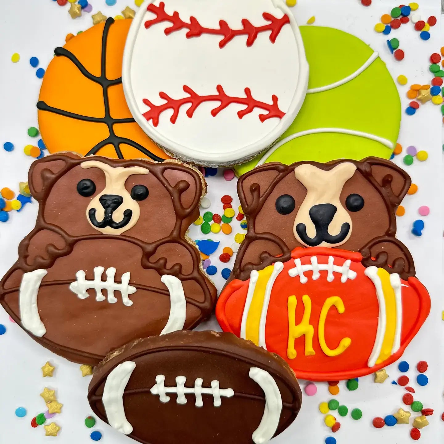 Lucky Biscuit Pet Bakery - Football: Football