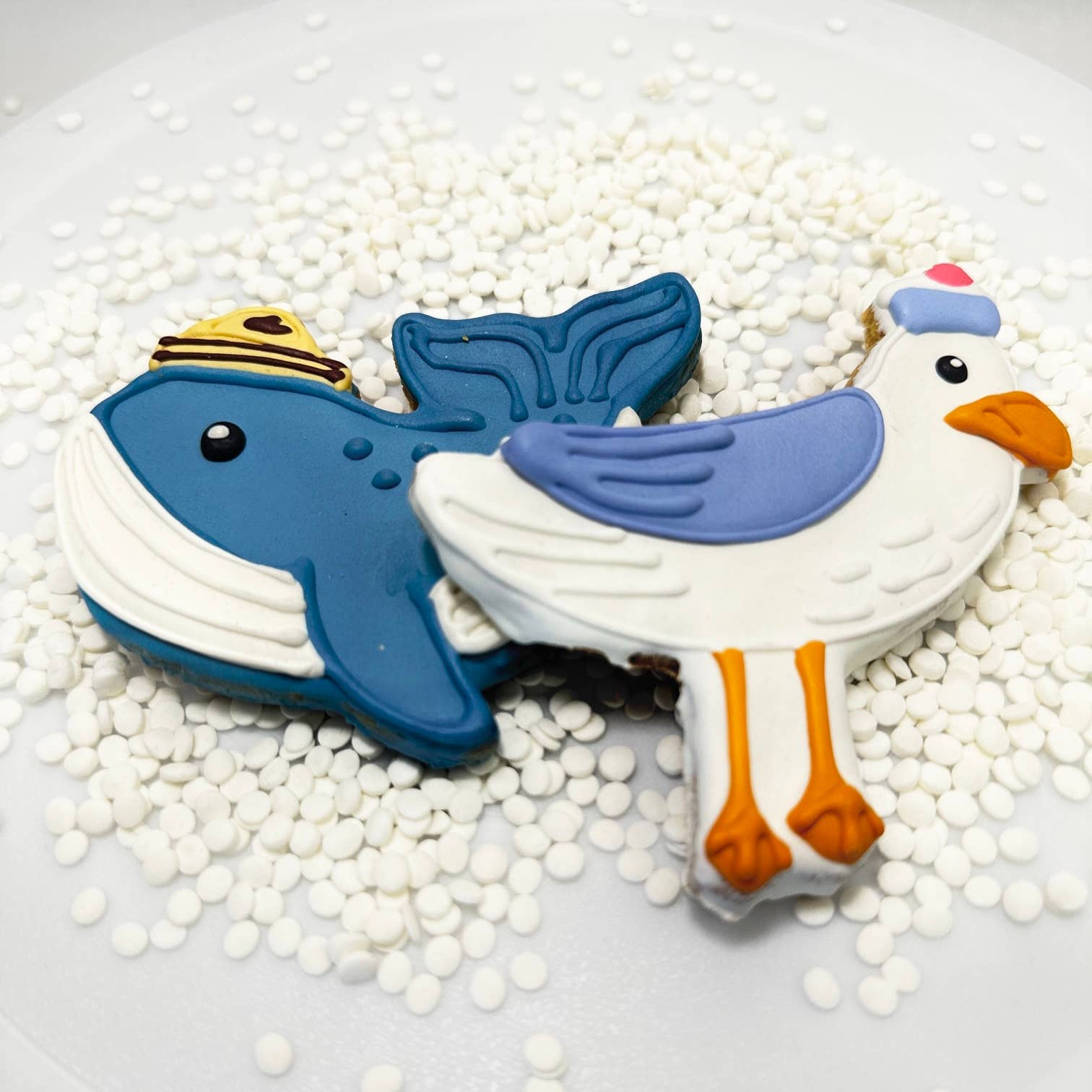 Lucky Biscuit Pet Bakery - Sailor Whale : Sailor Whale