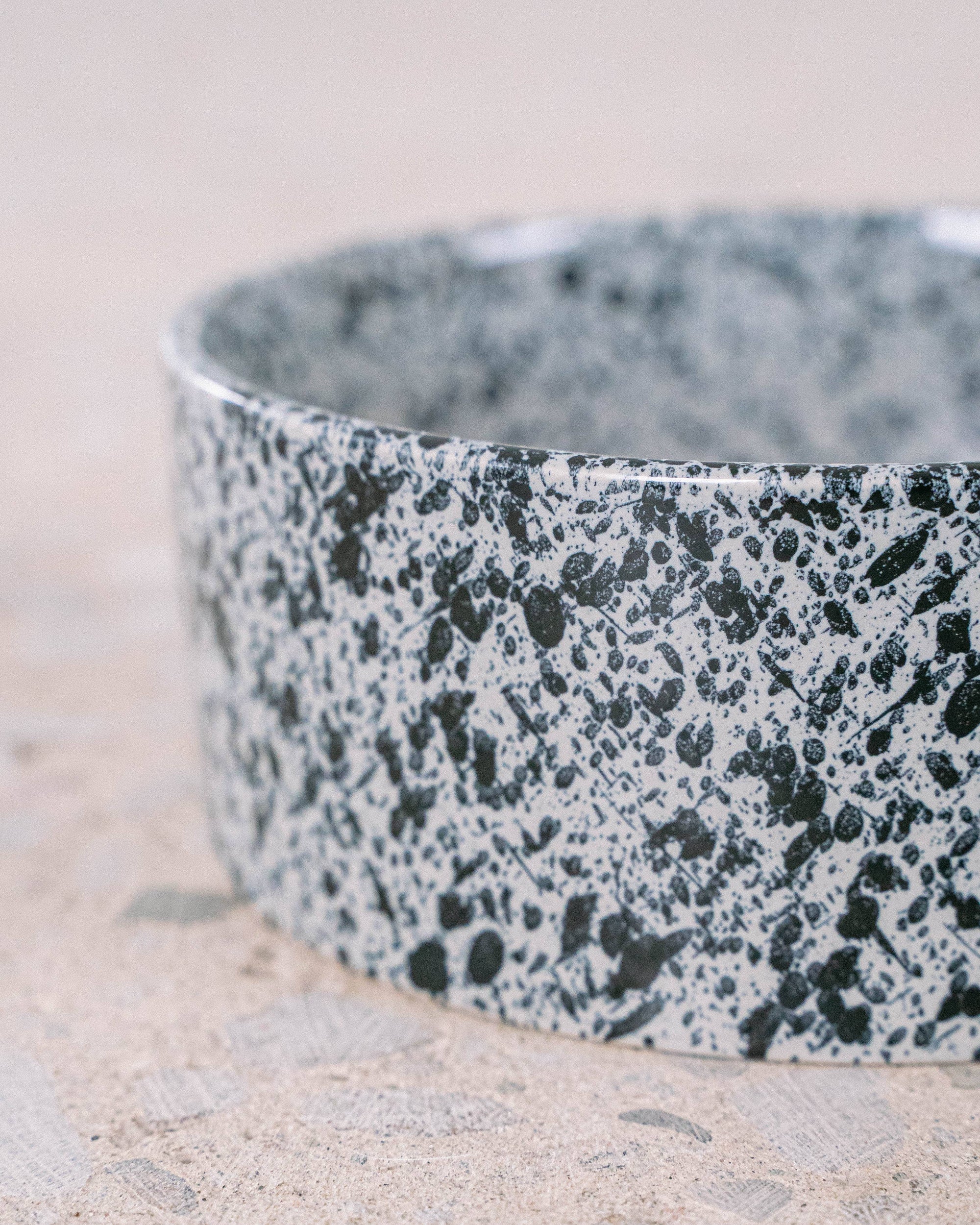 dexypaws - Salt &amp; Pepper Ceramic Dog Bowl: 8 Inches
