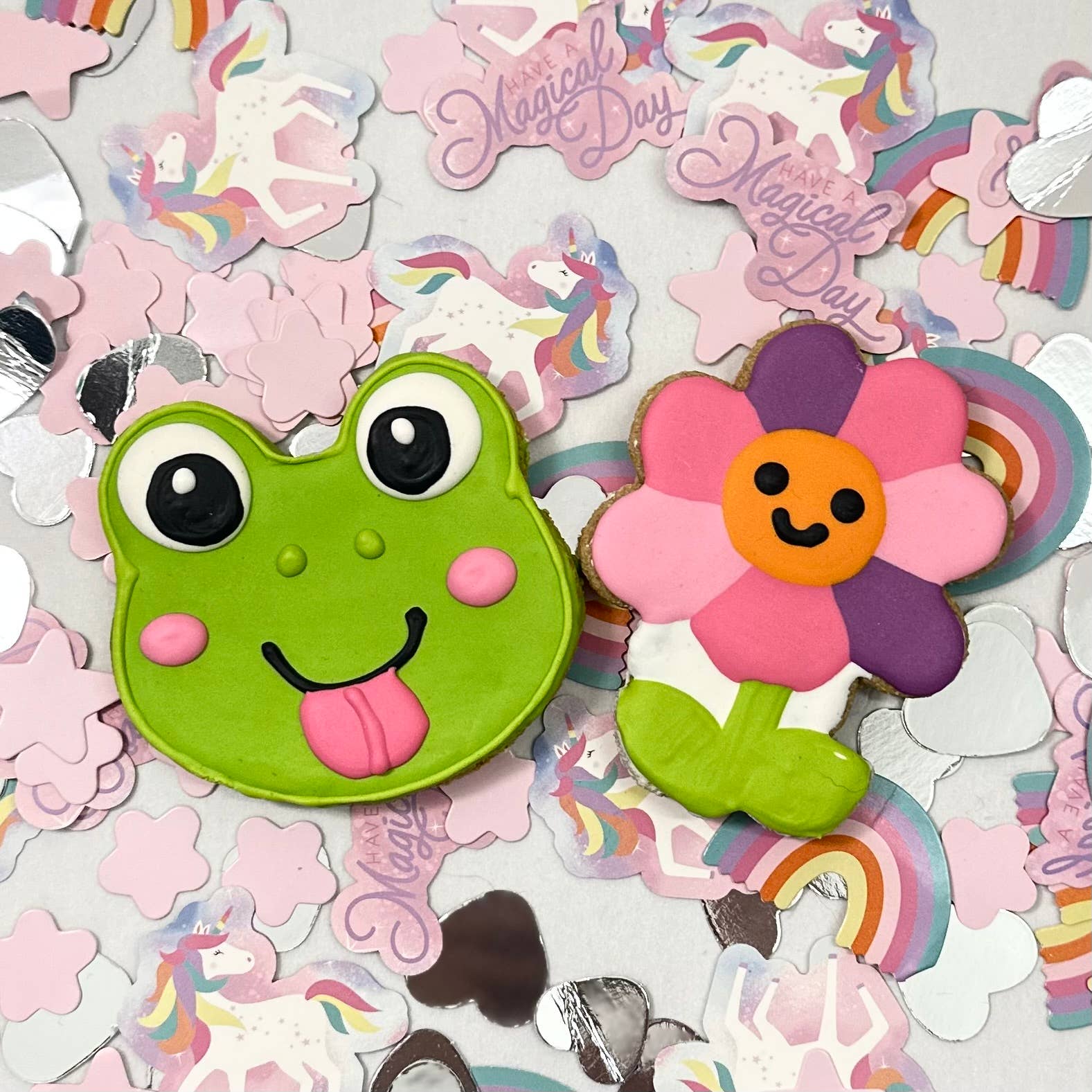 Lucky Biscuit Pet Bakery - Colorburst Spring Bloom Collection: Cosmic Otter