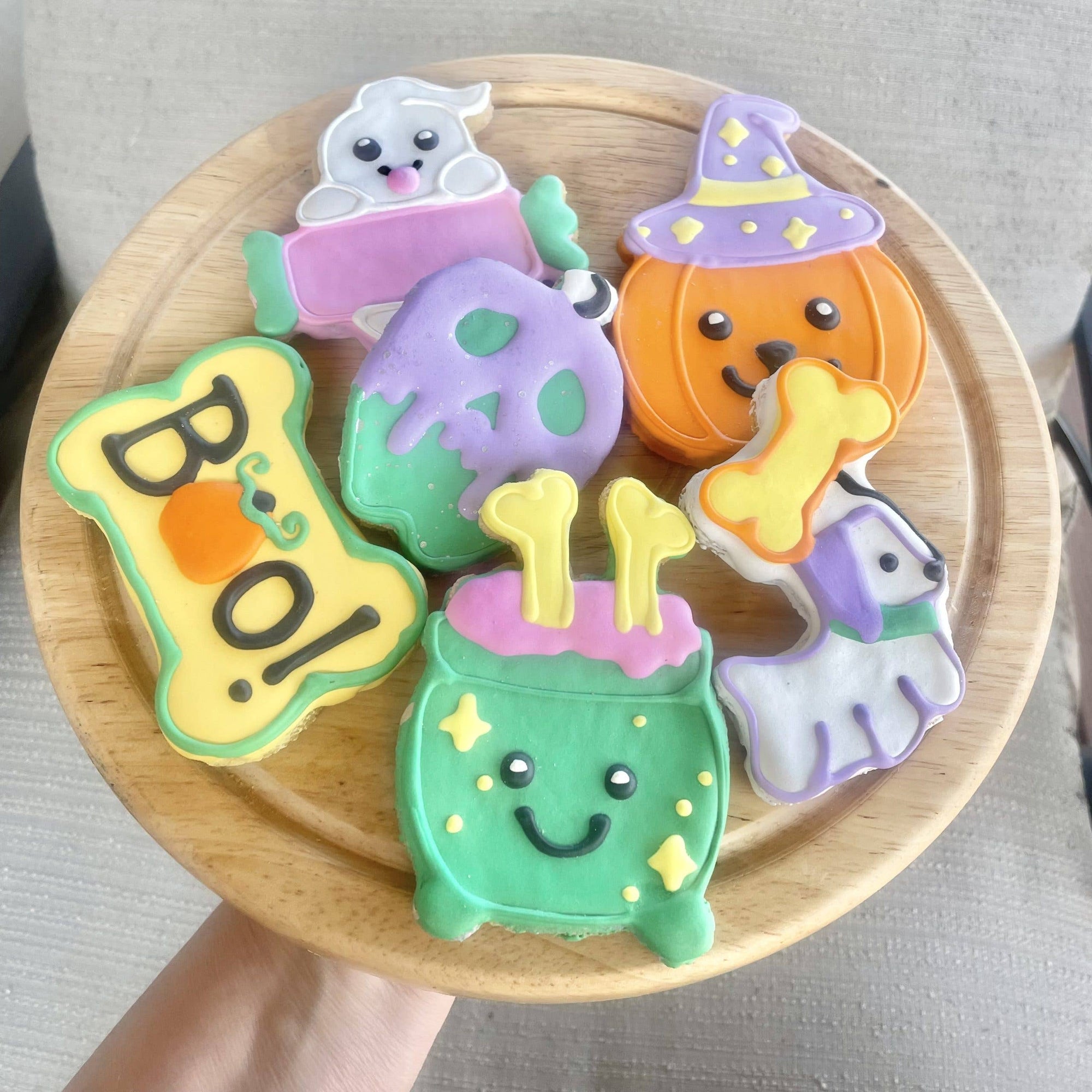 Lucky Biscuit Pet Bakery - Halloween One Bite &amp; You’re Mine : Apple