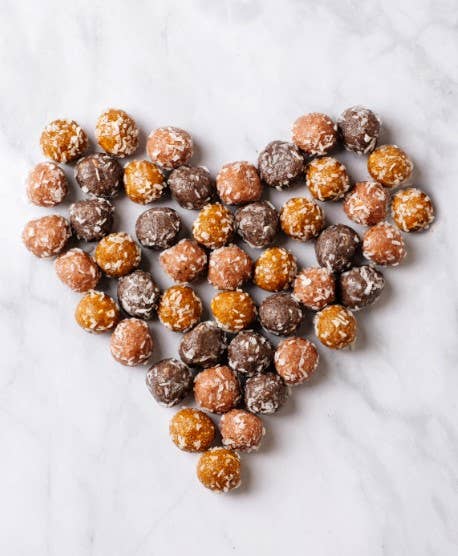 Pet Palette Distribution - Lord Jameson Christmas Cobbler Organic Soft&amp;Chewy Dog Treats