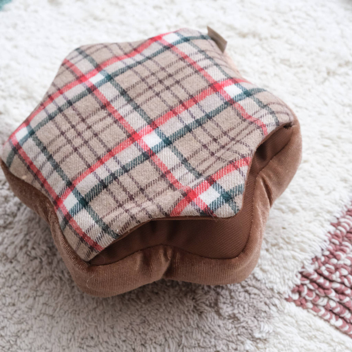 Lambwolf Collective - SNOWFLAKE SNUFFLE COOKIE // HOLIDAY: NUDE