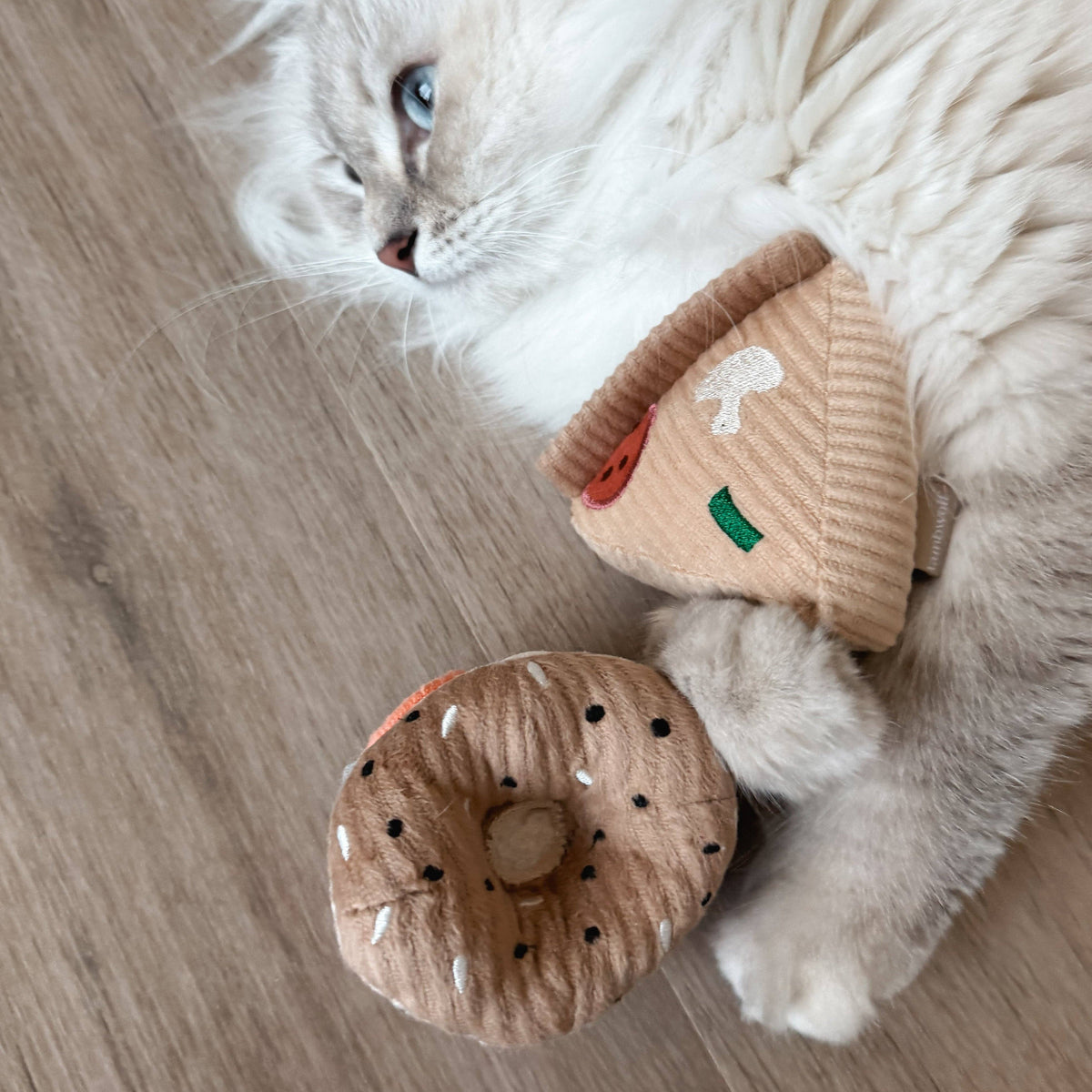 Lambwolf Collective - KITTY PIZZA &amp; BAGEL SET//cat toy: Default Title