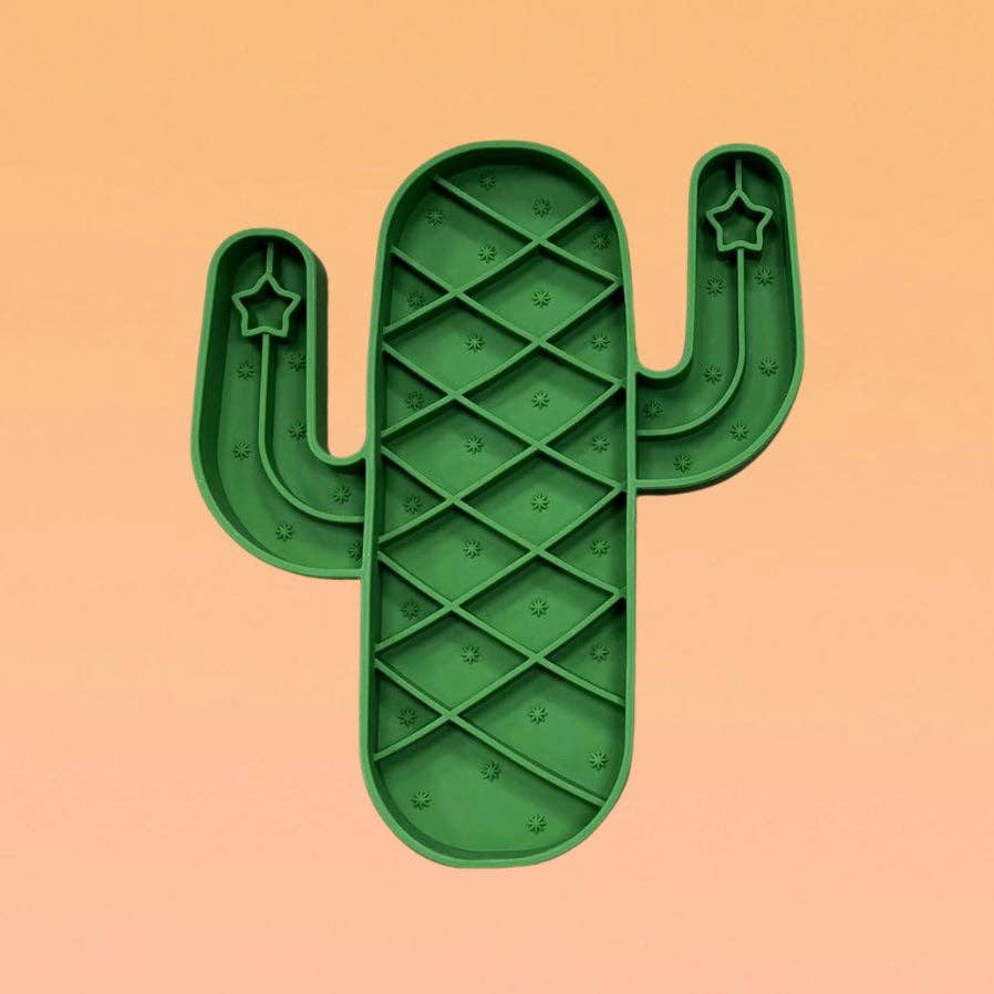 Lonestar Dog Treats - Saguaro Slow Feeder: Verde