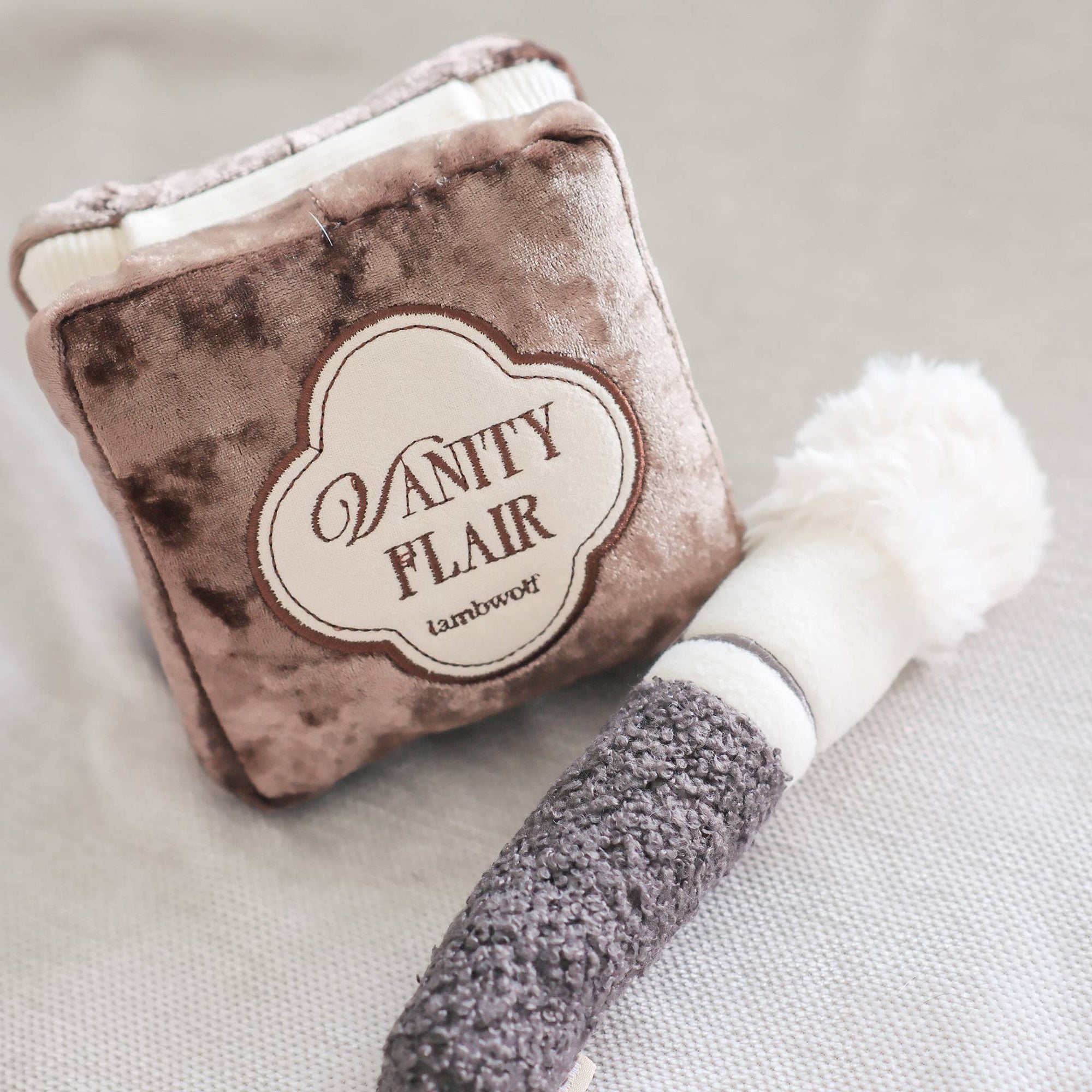 Lambwolf Collective - SETTING POWDER &amp; BRUSH