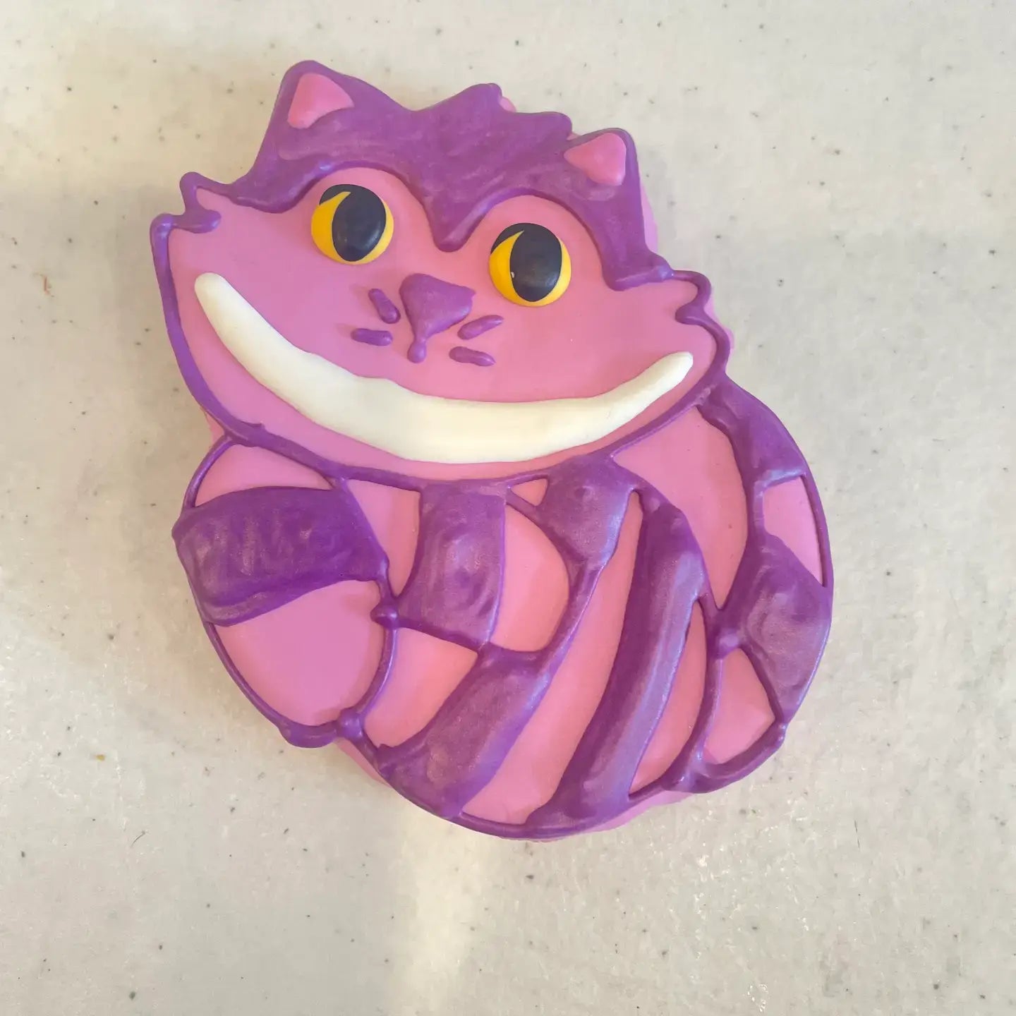 Lucky Biscuit Pet Bakery - Through the Looking Glass : Alice
