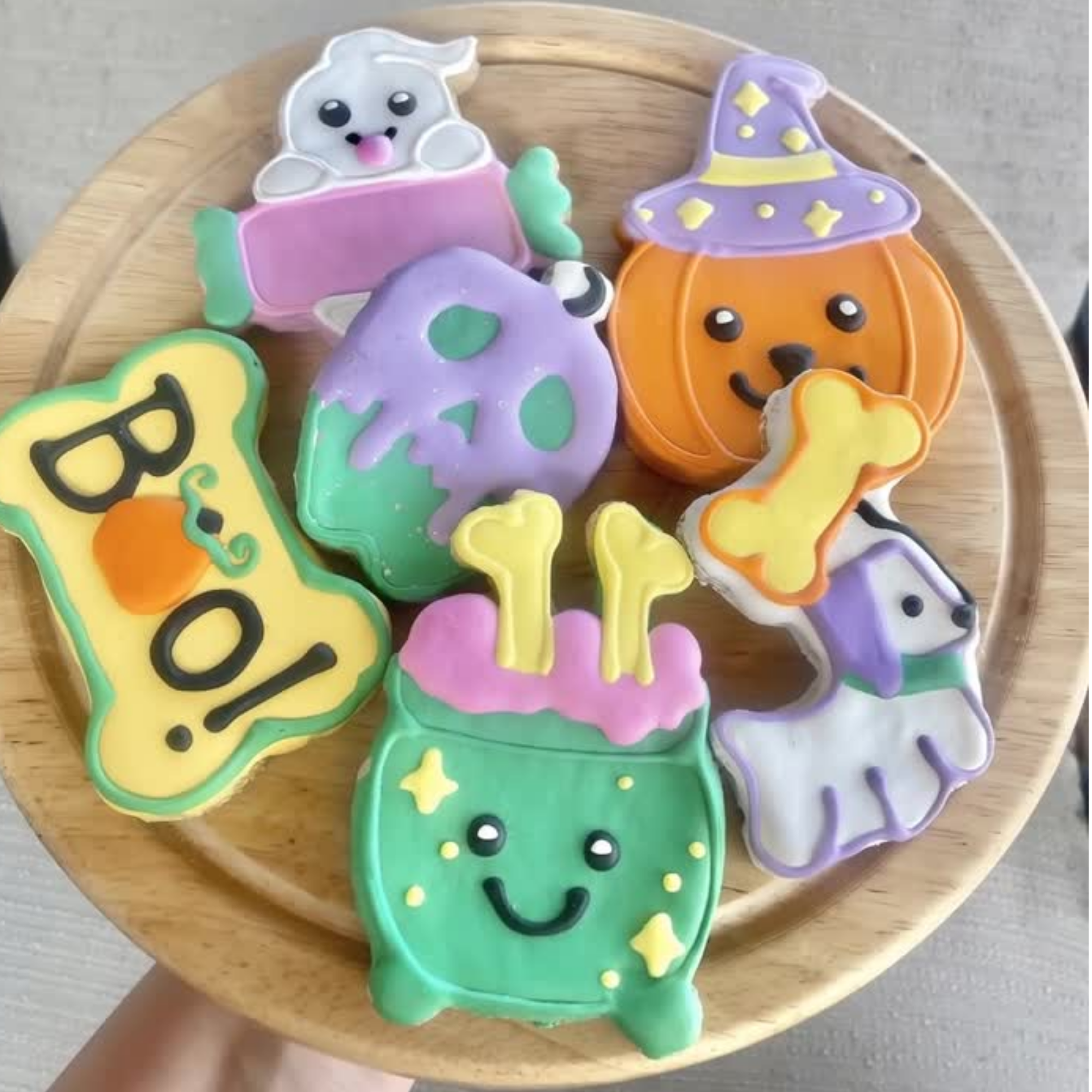 Lucky Biscuit Pet Bakery - Halloween Boo Bone: Boo Bone