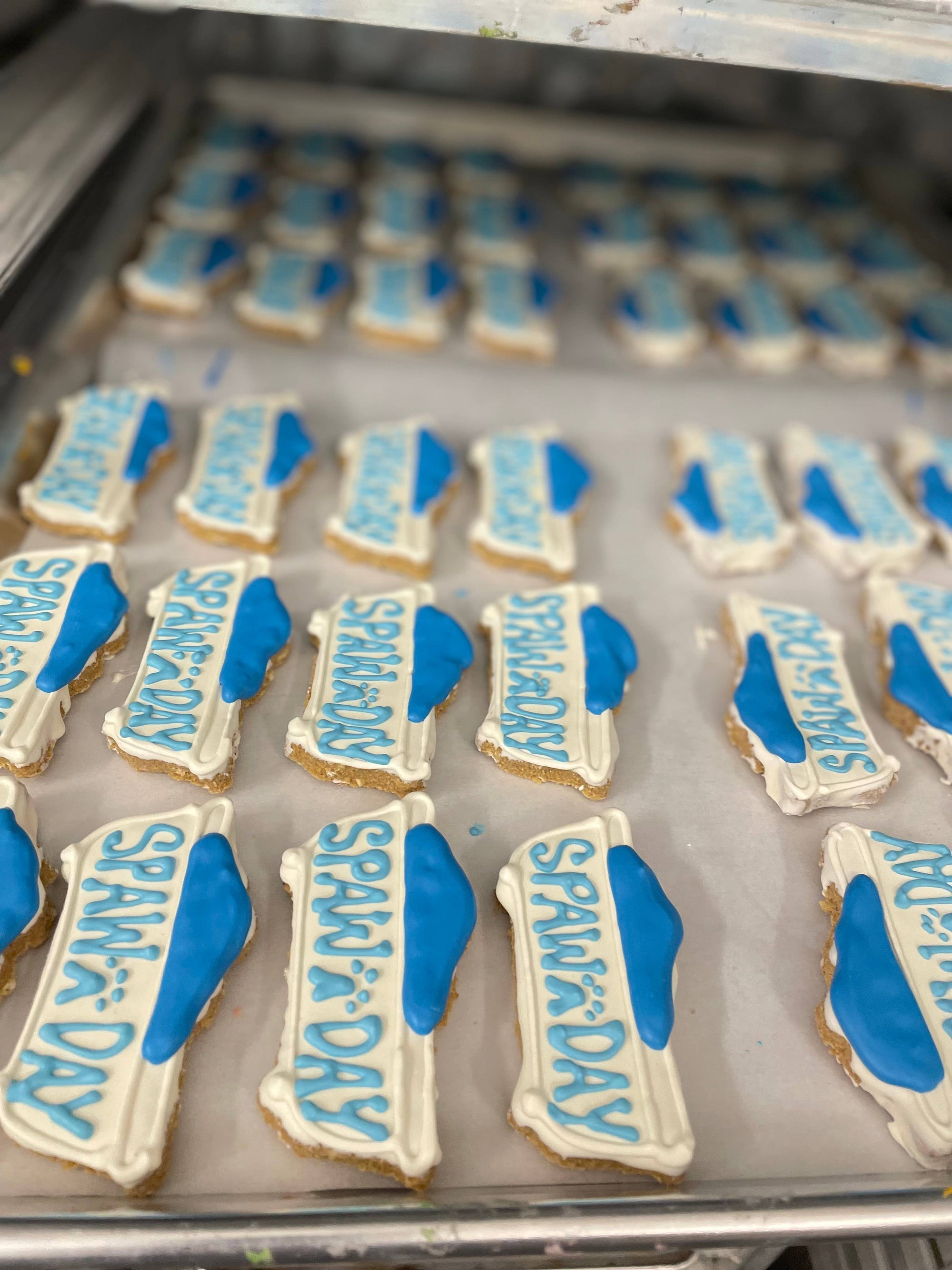 Lucky Biscuit Pet Bakery - Spaw Day Cookies: Spaw Day Packaged