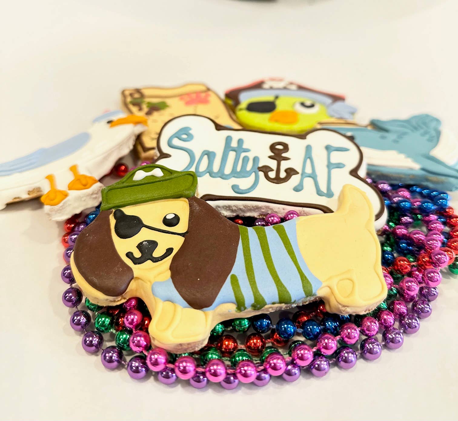 Lucky Biscuit Pet Bakery - Pirate Dog Barkbeard : PIrate Barkbeard