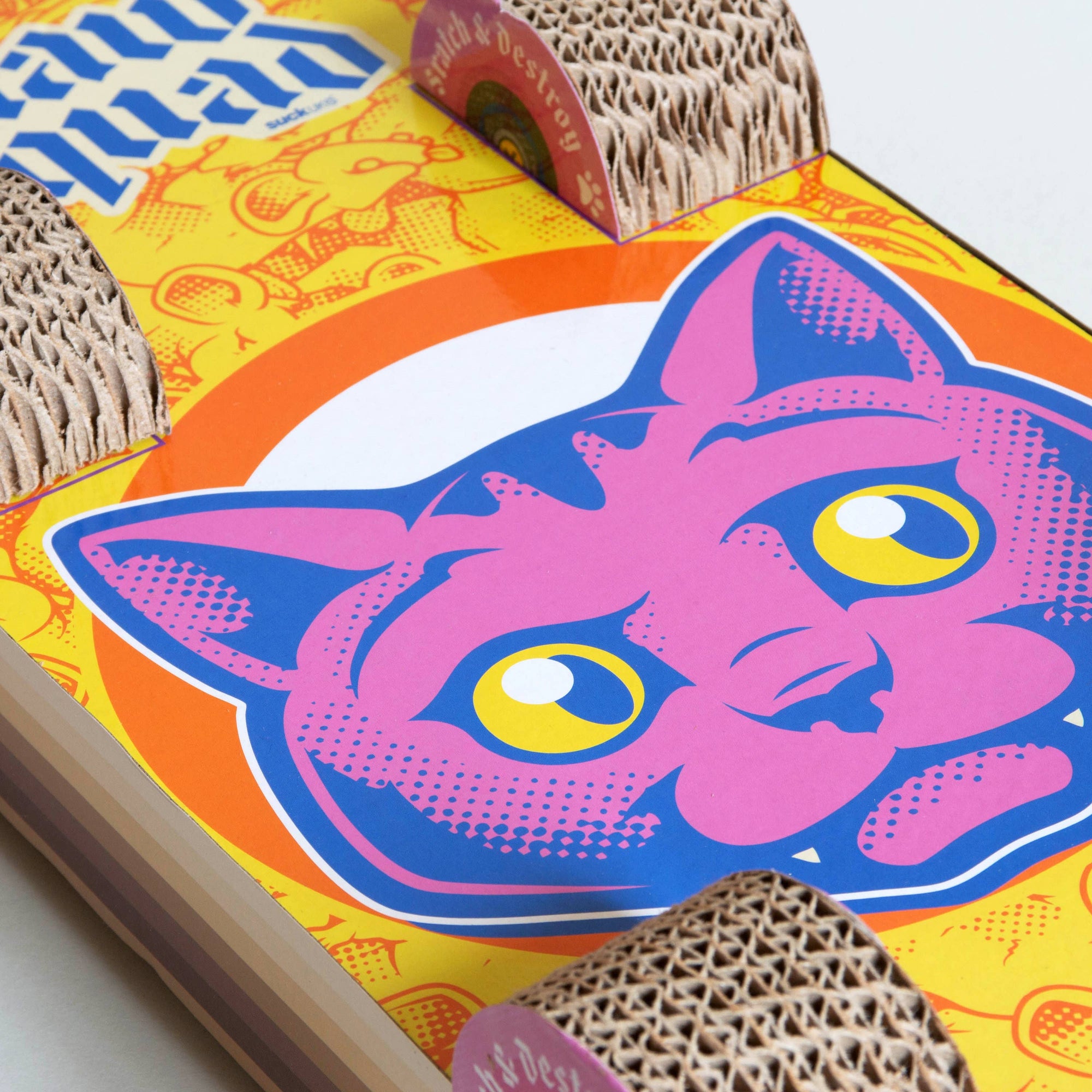 SUCK UK Ltd - USA - Cat Toy Scratch Skateboard - Cool carboard cat scratcher