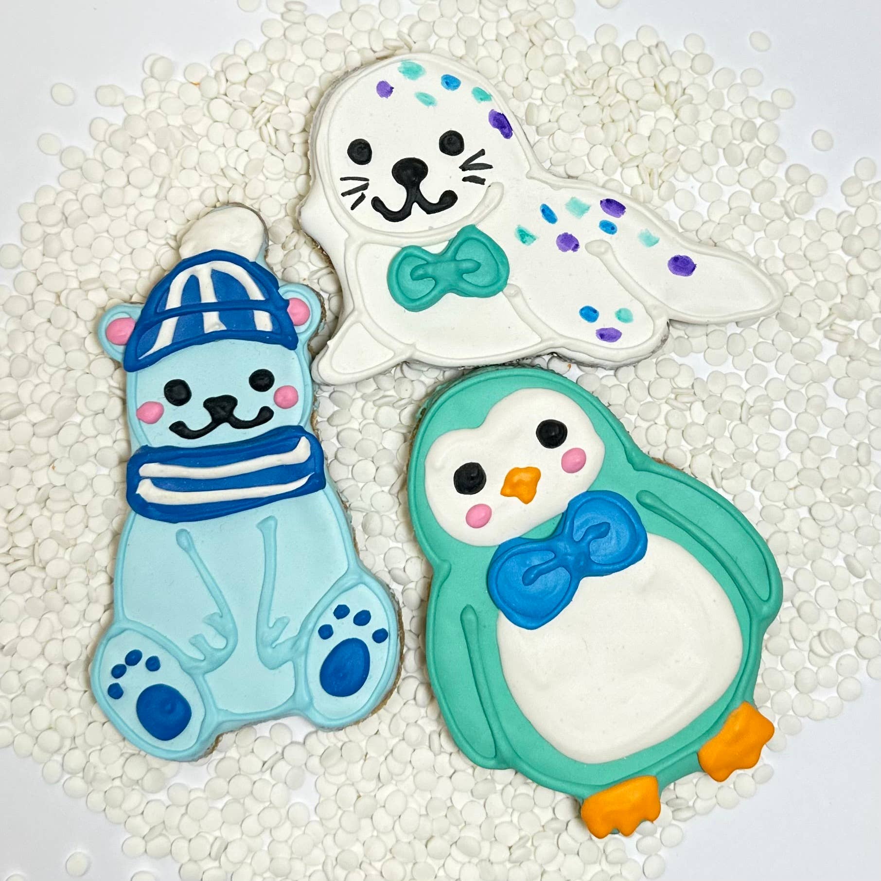 Lucky Biscuit Pet Bakery - Arctic Tails Cookie Collection: Arctic Penguin