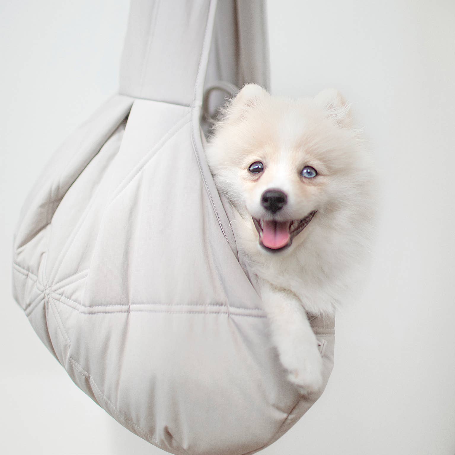 Lambwolf Collective - OLLA // PETITE PET CARRYCOT // DOG &amp; CAT CARRIER: Camel