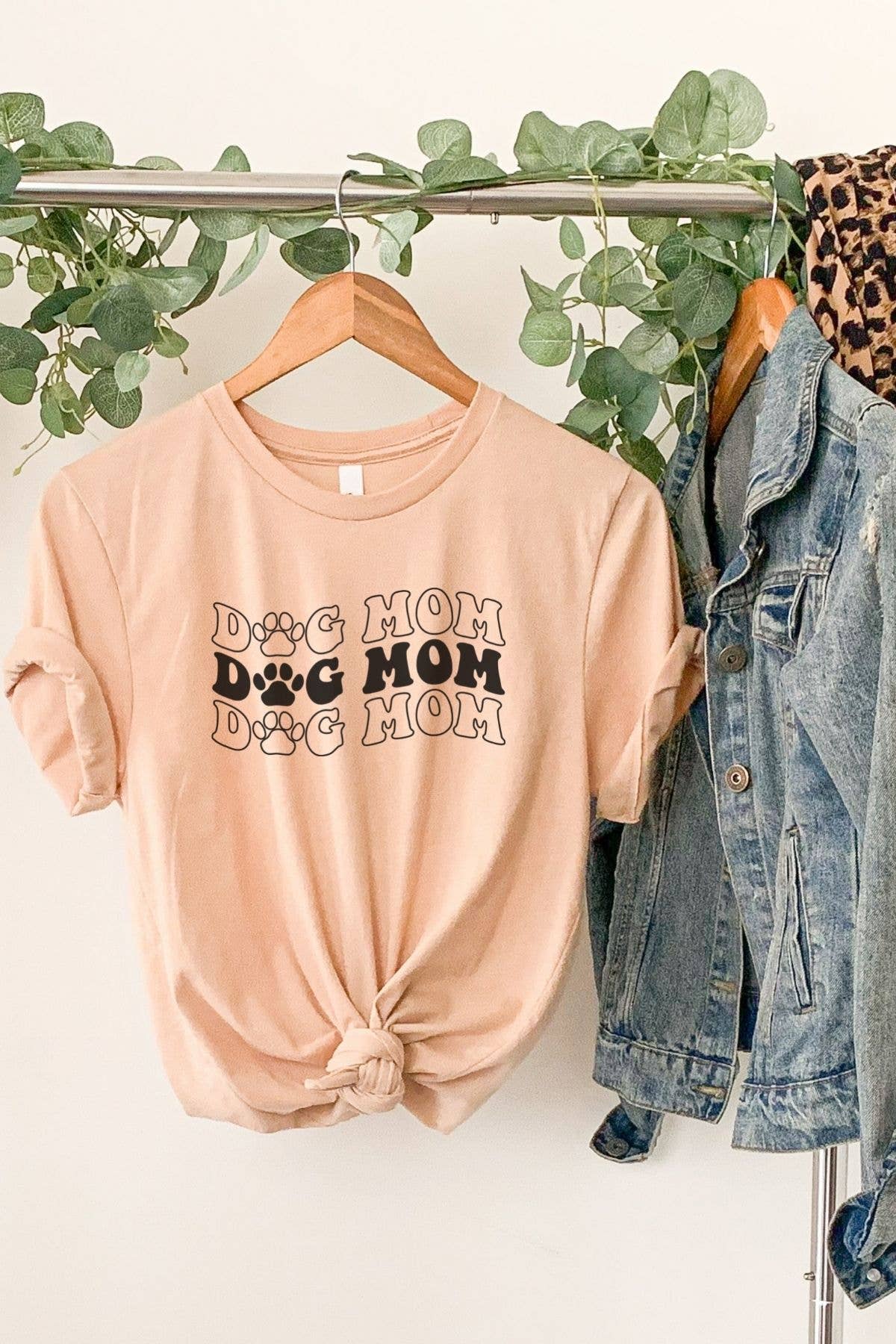 Bella Me - Dog Mom Graphic Tee